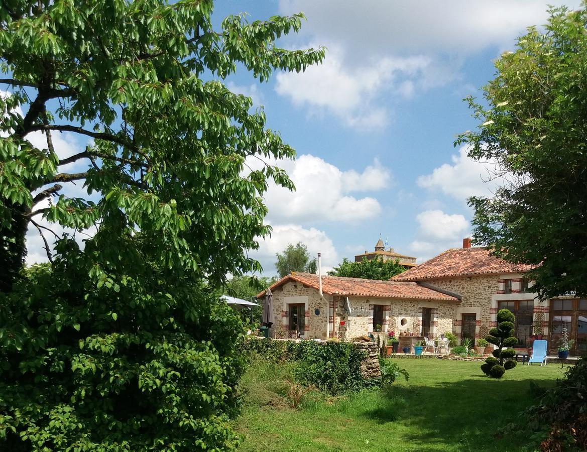 Le Patronage Villa Bazoges-en-Pareds ภายนอก รูปภาพ