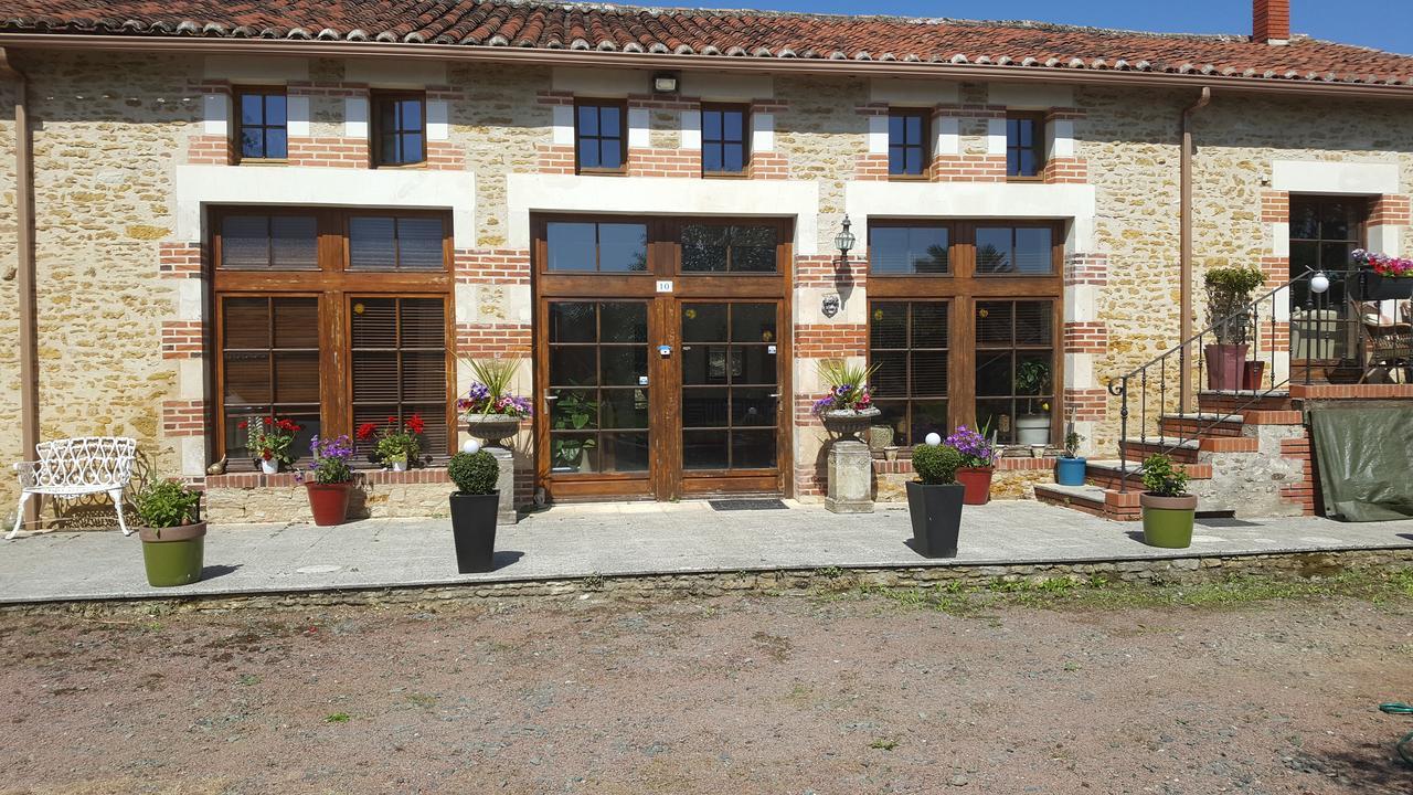 Le Patronage Villa Bazoges-en-Pareds ภายนอก รูปภาพ