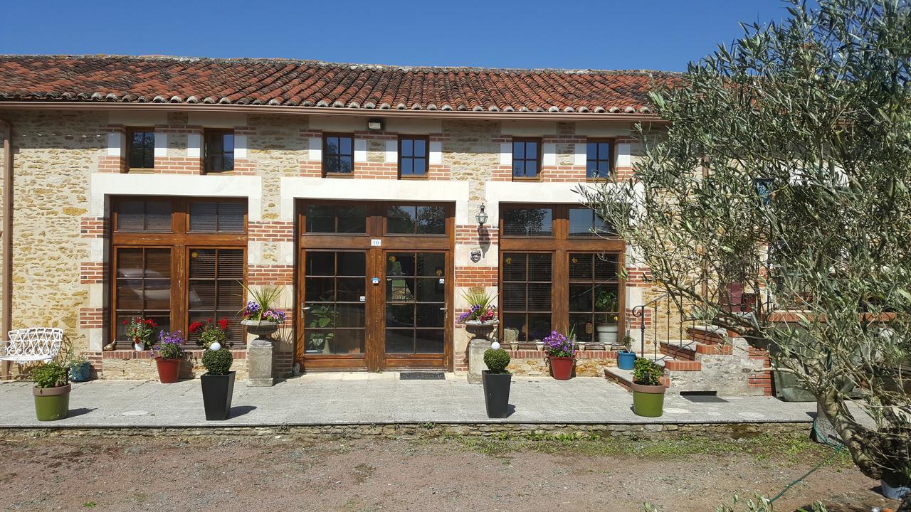 Le Patronage Villa Bazoges-en-Pareds ภายนอก รูปภาพ